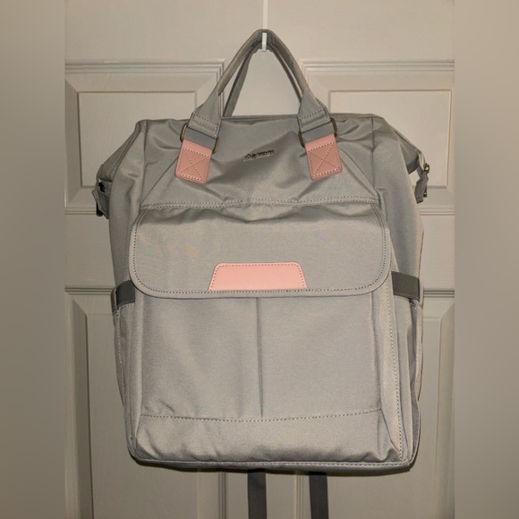 Charging Backpack - Picture 1 of 5